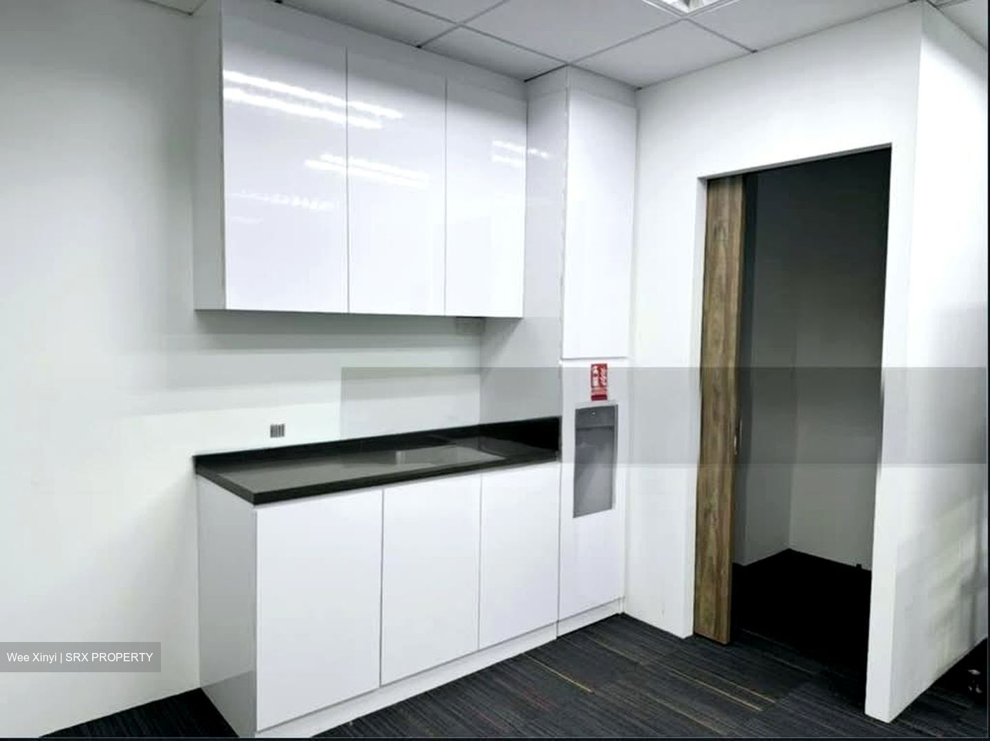 111 Somerset (D9), Office #621516481